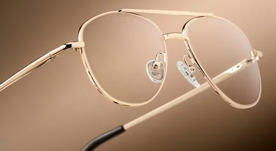 Taking Flight in Style: The Timeless Allure of Aviator Glasses from Zenni