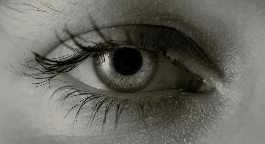 Understanding Eye Dominance: What It Means for Your Vision