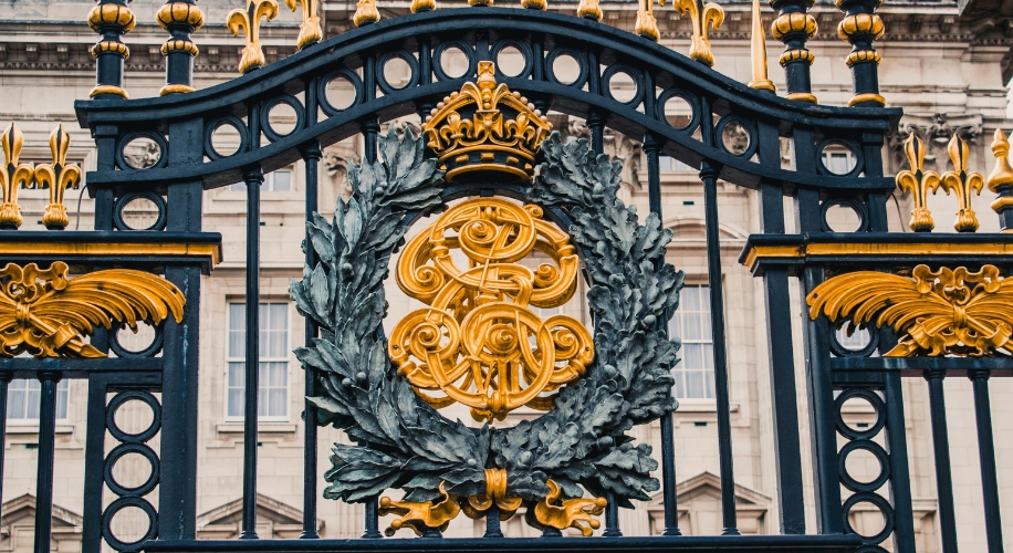 Close up of gate of Buckingham Palace
