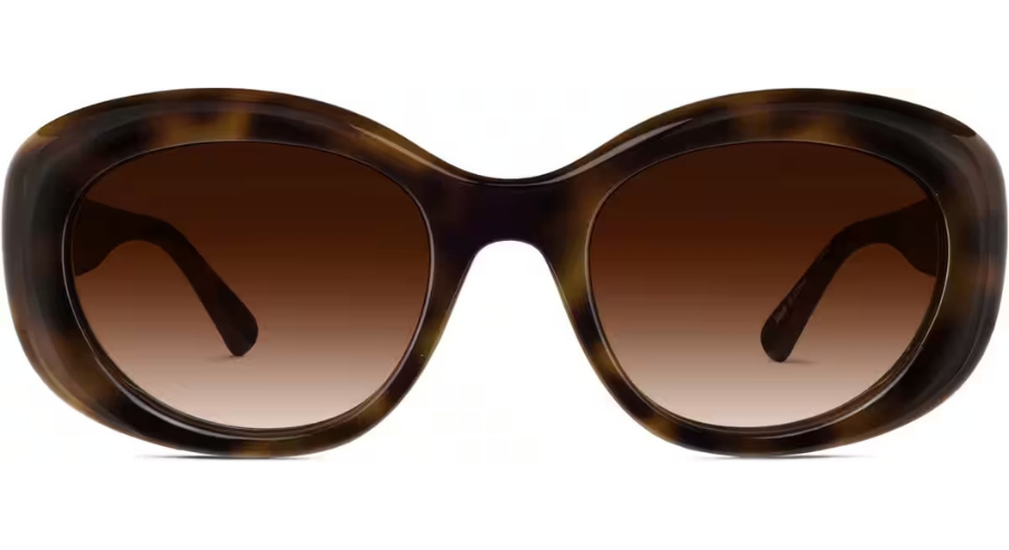 Chic oval sunglasses