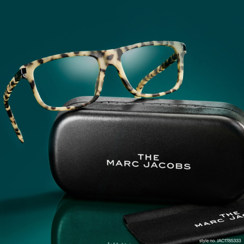 Tortoise shell glasses with The Marc Jacobs case. Style no. JAC1785333.